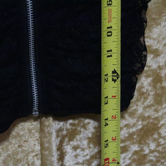 Prototype Black Lace Zip-Front Top - Large - Picture 4 of 8